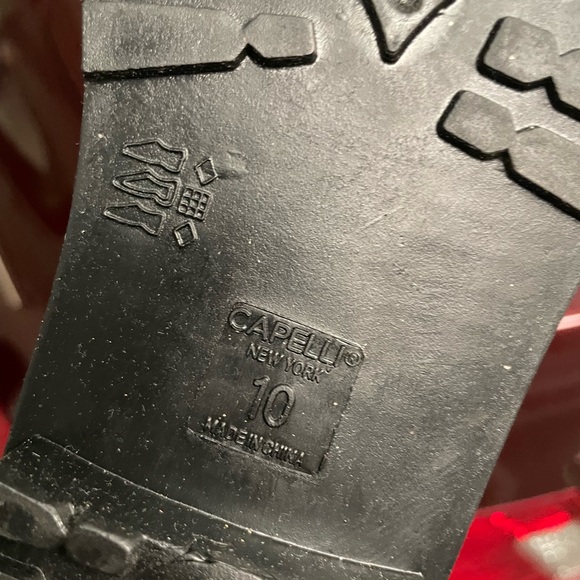 Rubber rain boots - size 10 - Picture 7 of 8